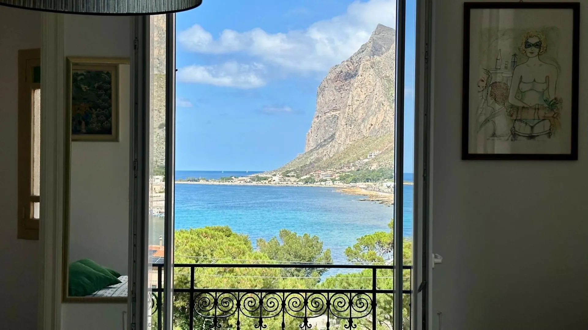 アパート パレルモLa Terrazza Sul Mareアパートメント